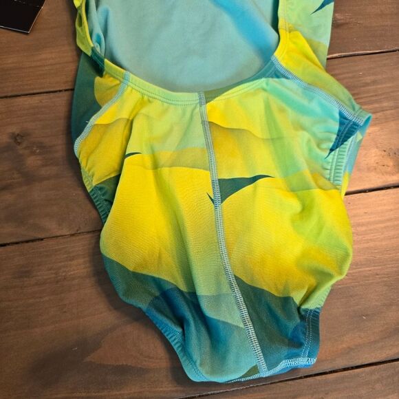 Nike Spectrum Crossback One Piece competitive swim suit NWT size 30 (s/m) - Picture 5 of 11